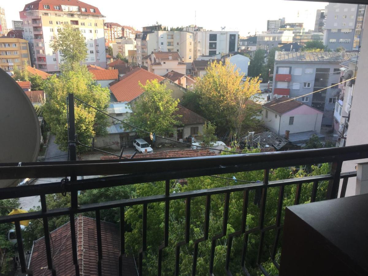 Central Apartment Prishtinë Exterior photo